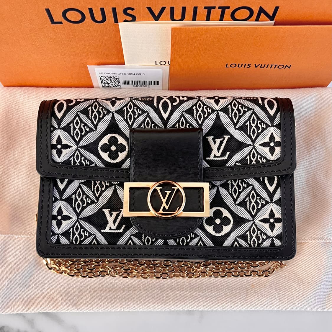 [한정판/정품] 루이비통 1854 도핀 크로스백 가방 체인 지갑 상품이미지1