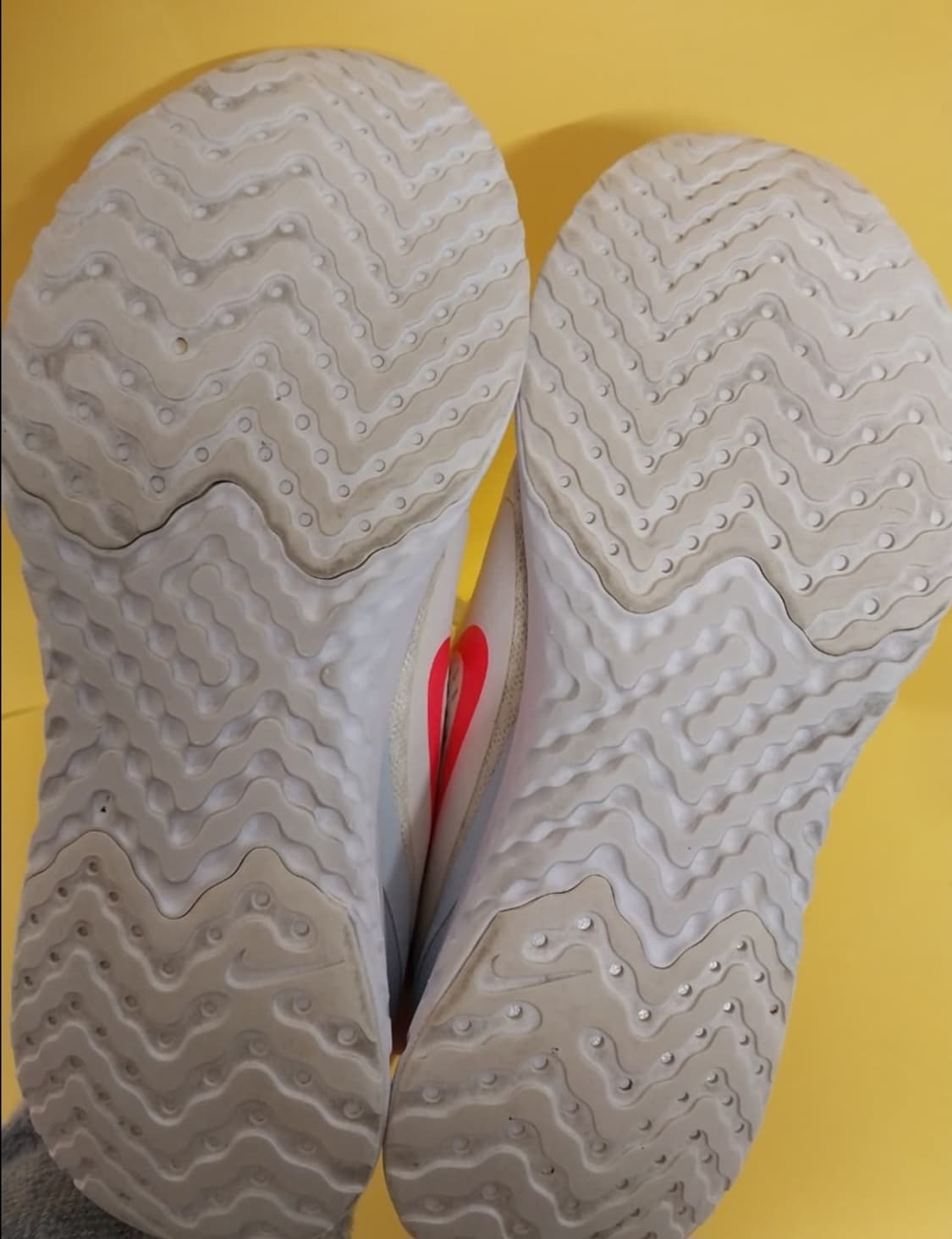 여성 나이키 레전드 리액트 화이트핑크 런닝화, 운동화 (245) 상품이미지8