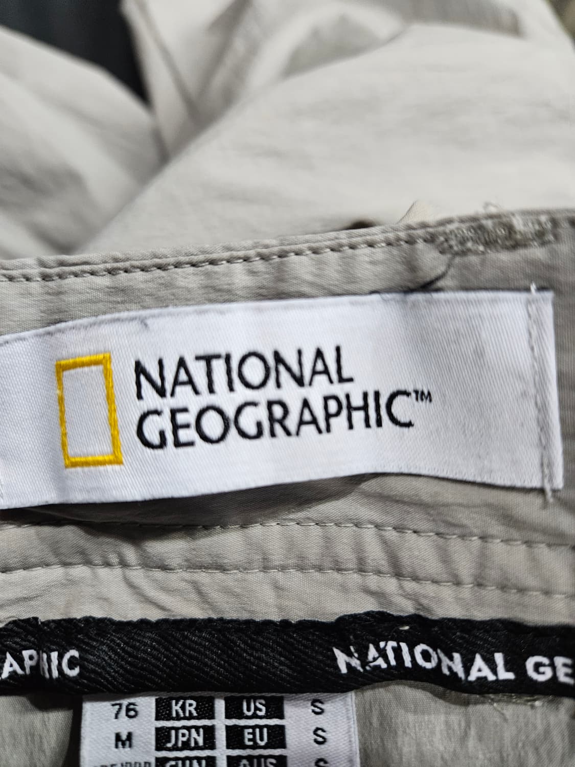 내셔널지오그래픽 라이트베이지 남성 허리 30 바스락 와이드팬츠  상품이미지3