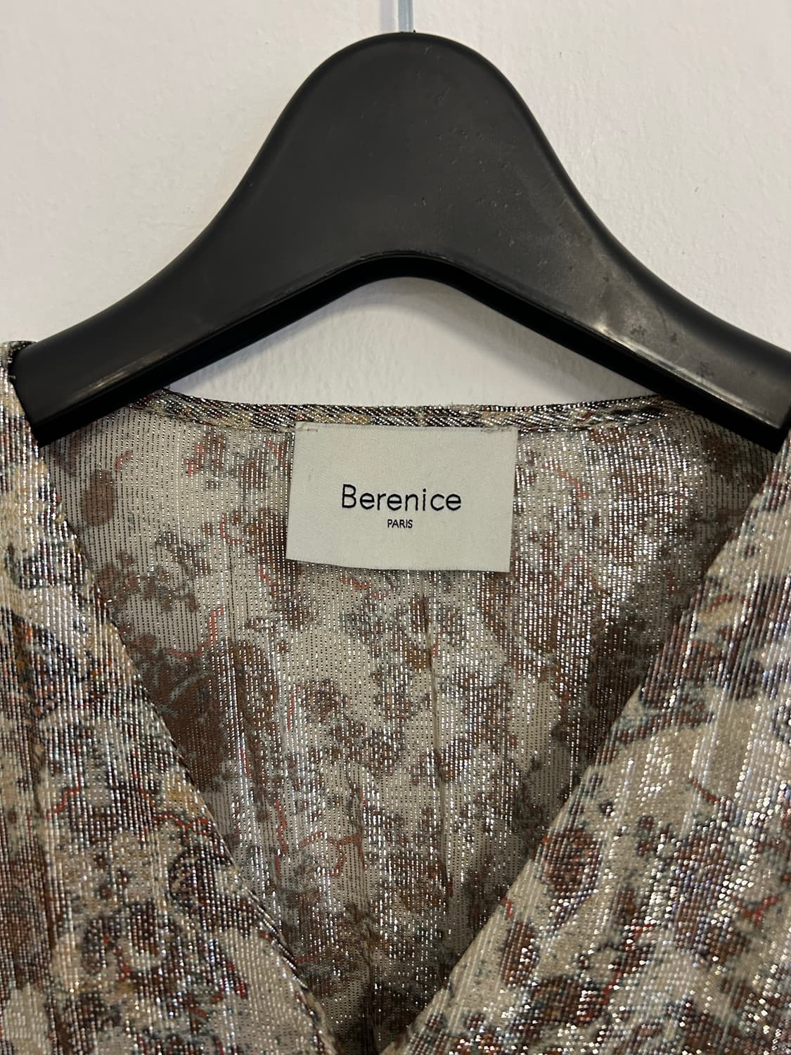 Berenice 베레니스 메탈릭 플라워 프릴 원피스 상품이미지2