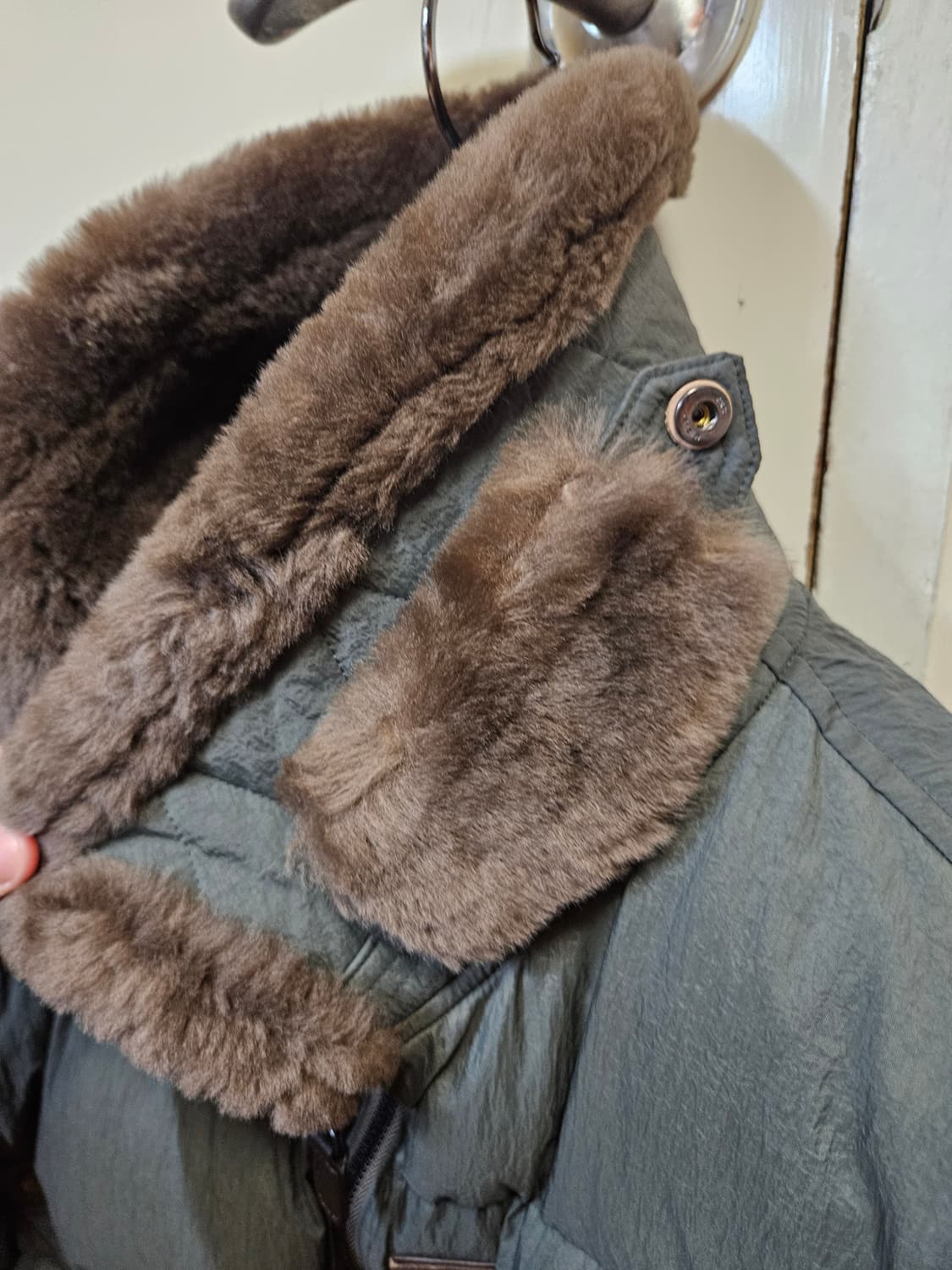 L 100) 이스트로그 B-15 플라이트 봄버 다운 점퍼 무스탕 패딩 상품이미지6