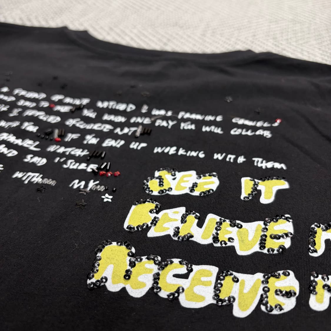 (L)샤넬x퍼렐윌리엄스 컬래버 비즈 긴팔티 상품이미지4