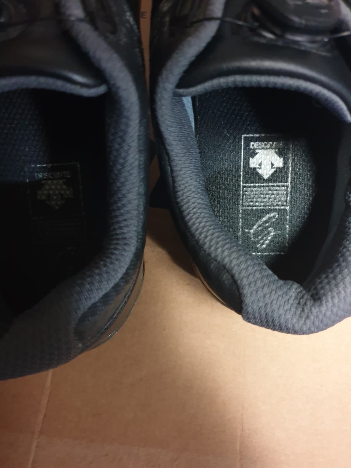 (단종매물) 데상트골프 보아다이얼 스파이크 골프화 블랙 (265) 상품이미지4