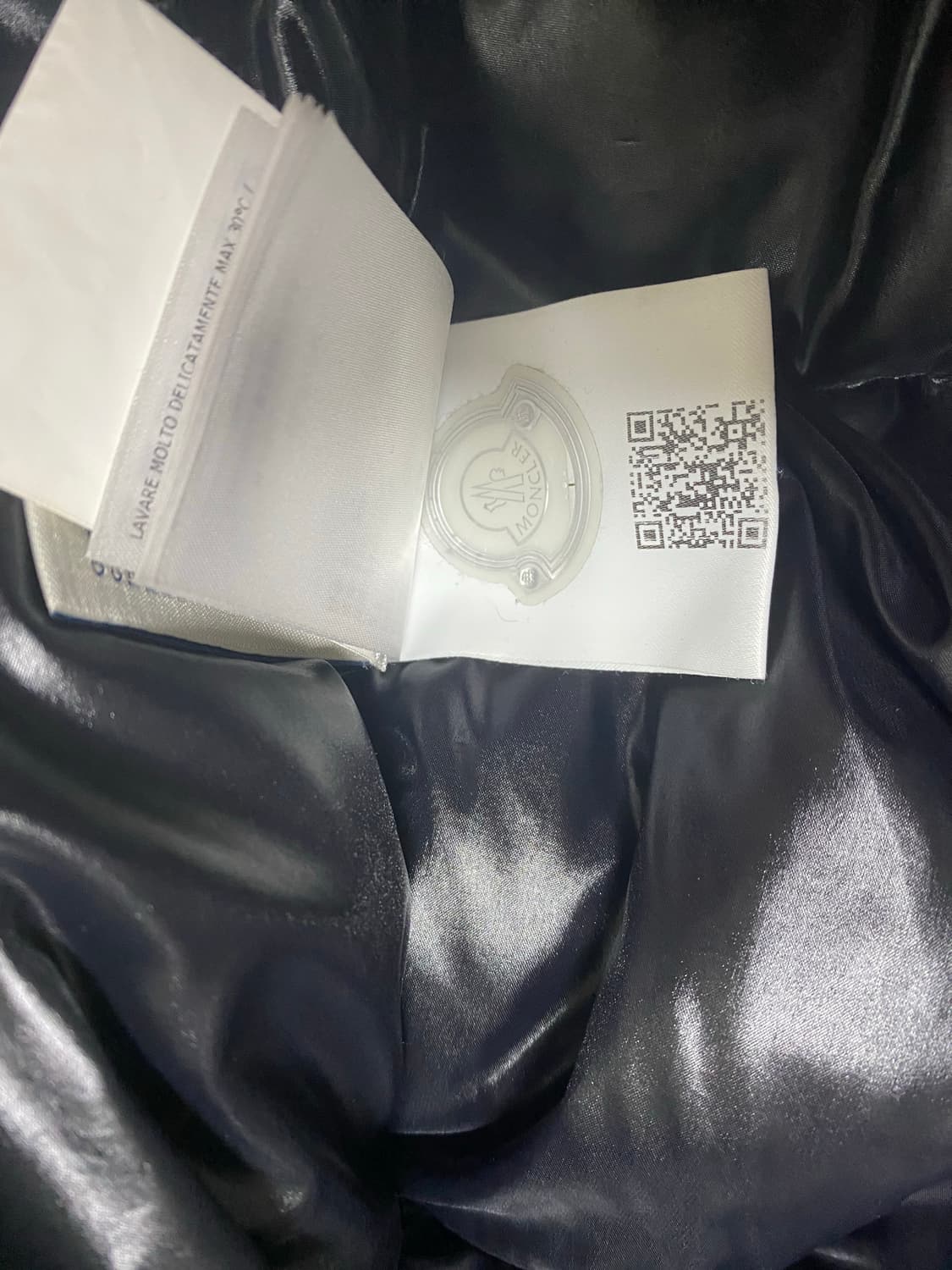 백화점판 정품 몽클레어 패딩 쿨거시 에누리 가능 상품이미지8