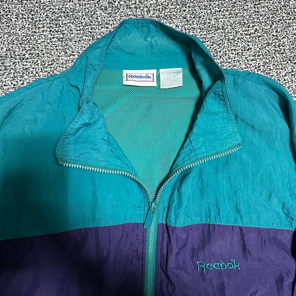 (XXL) 리복 올드스쿨 바람막이 자켓 그린/보라 상품이미지2