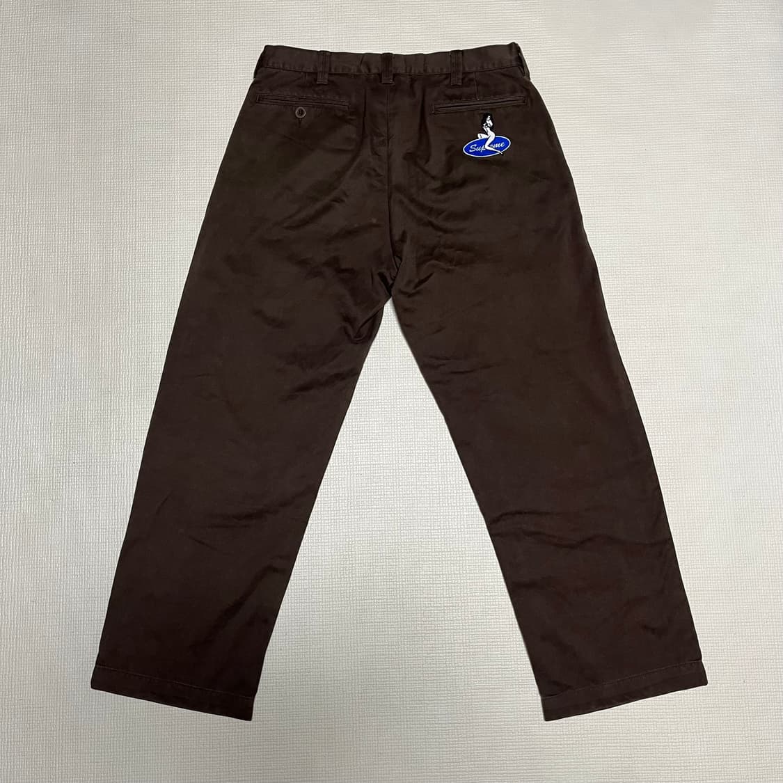 슈프림 핀업걸 치노 팬츠 브라운 상품이미지2