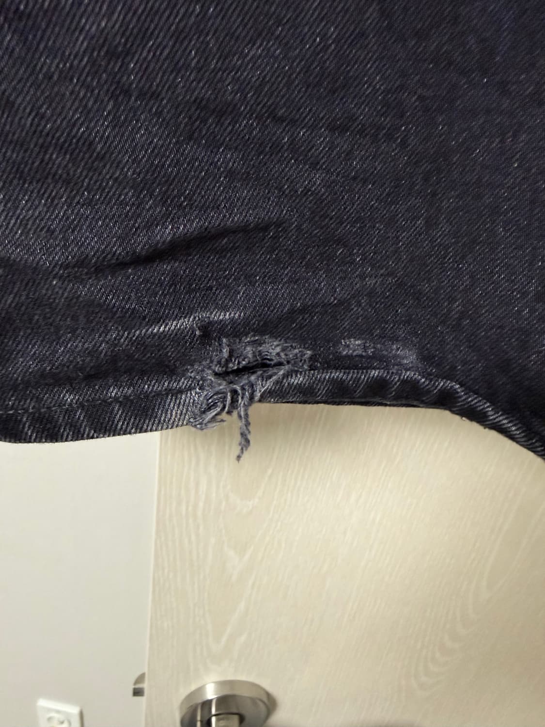 슈프림 배기 진 블랙 36사이즈 상품이미지3