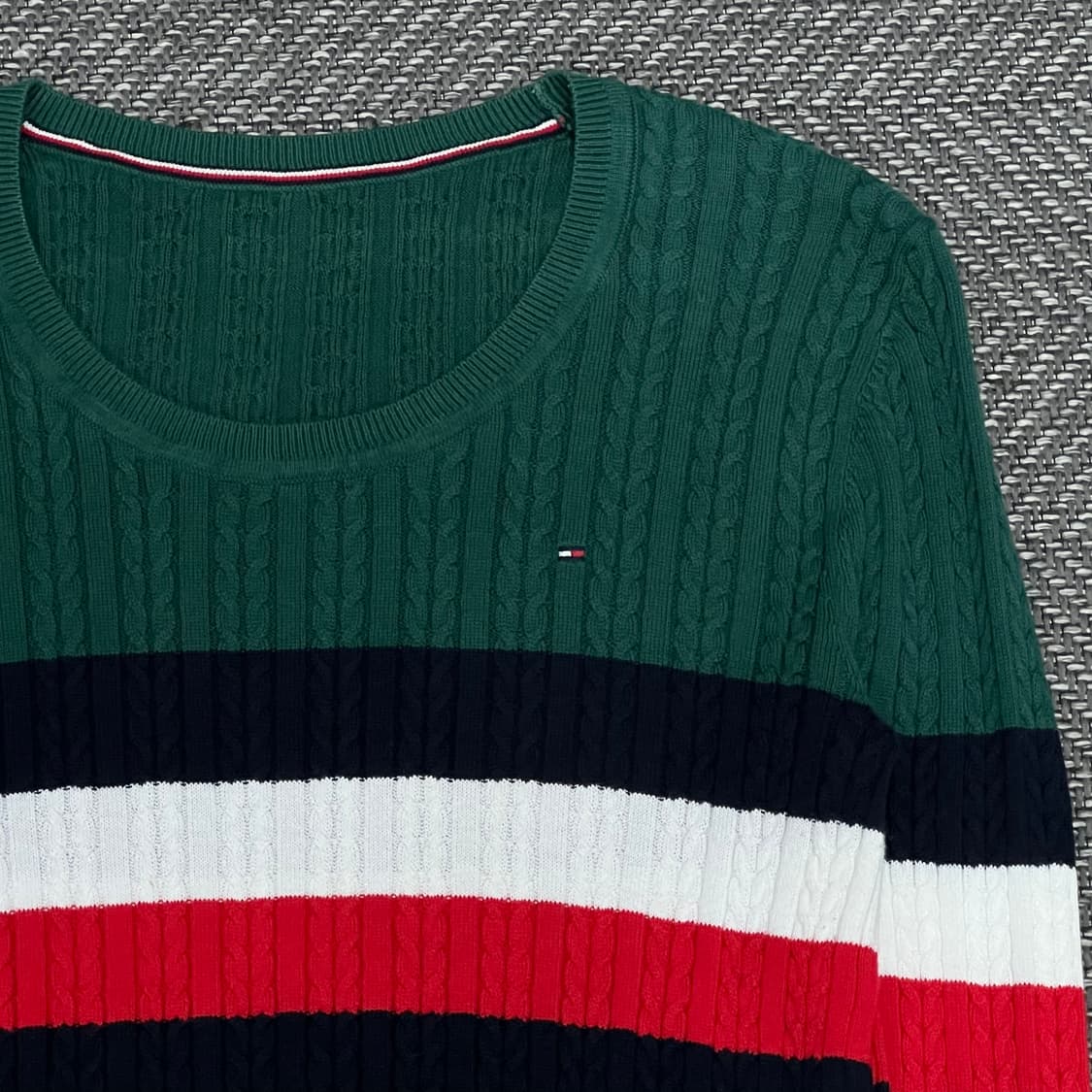 타미힐피거 스트라이프 배색니트 v1046 상품이미지3