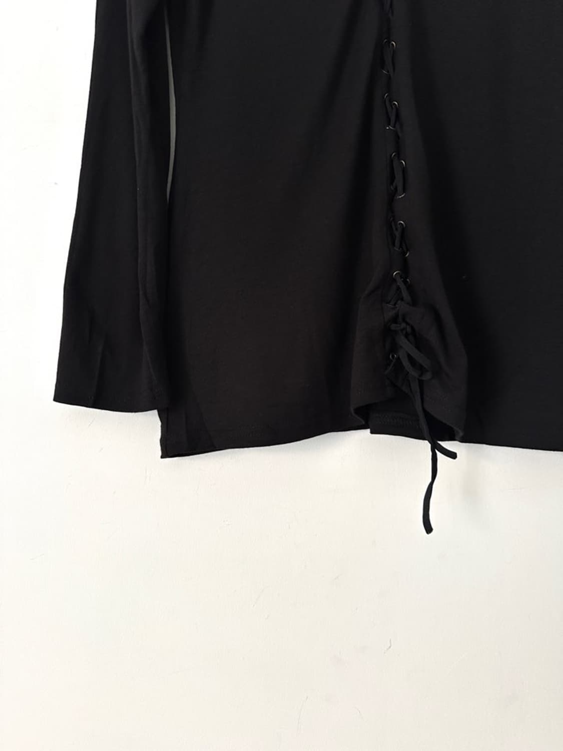 Linning twist open slit knit / black 상품이미지6