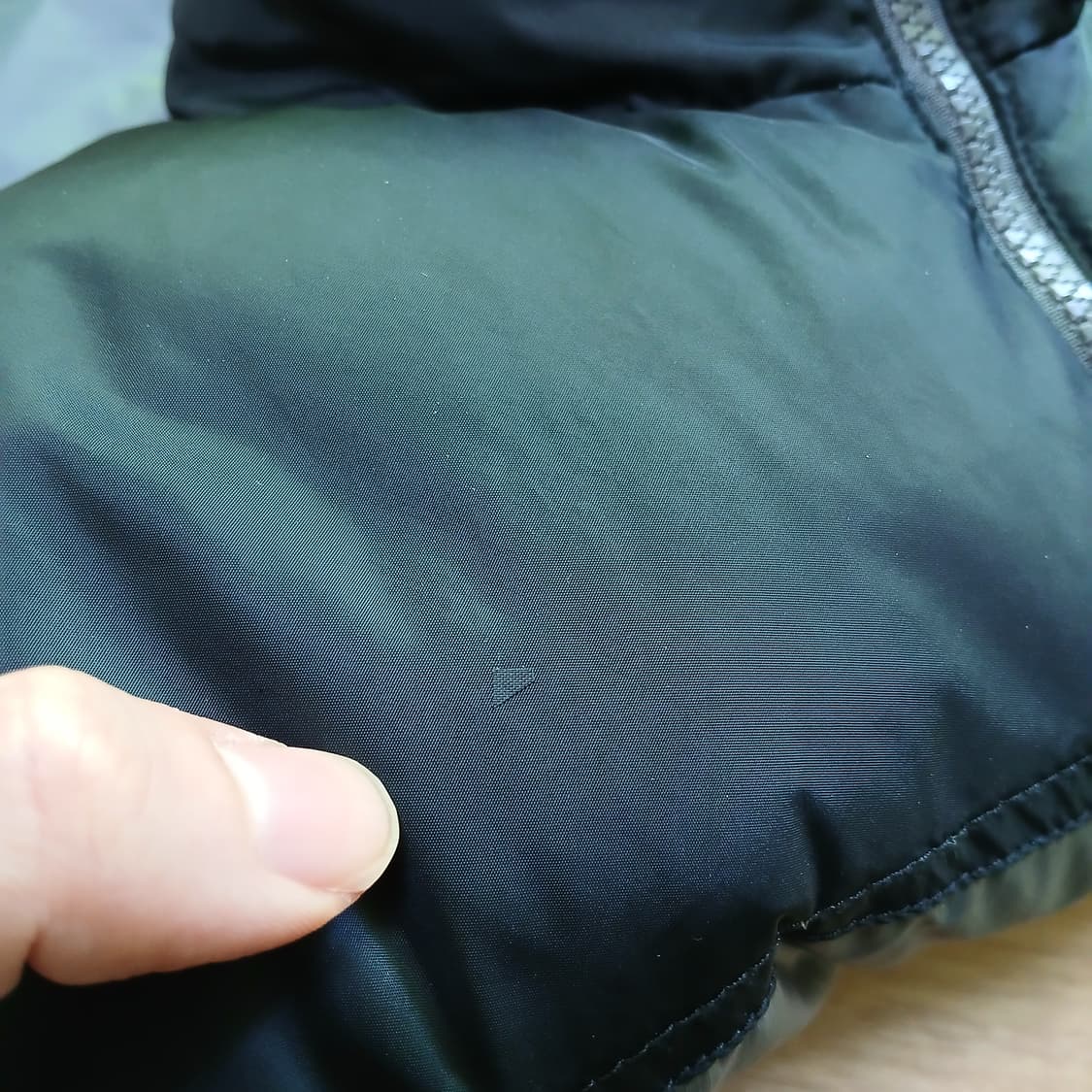 TNF 노스페이스 구스 조끼 패딩 베스트 자켓 그레이 차콜 상품이미지10