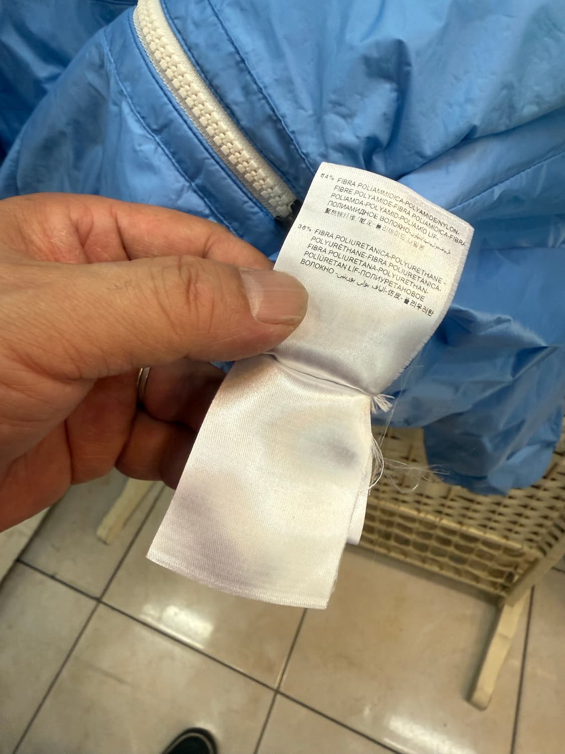 2/55-66 정품 몽클레어 그렉노블 바람막이 팝니다 상품이미지7