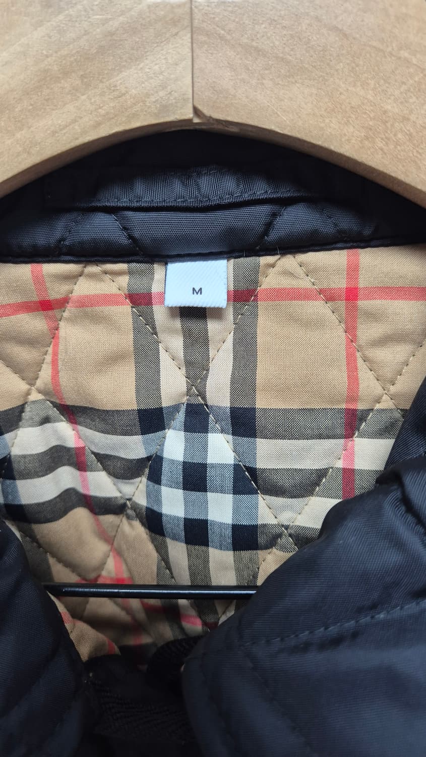 정품 버버리 다이아몬드 퀄팅 필드자켓 상품이미지4