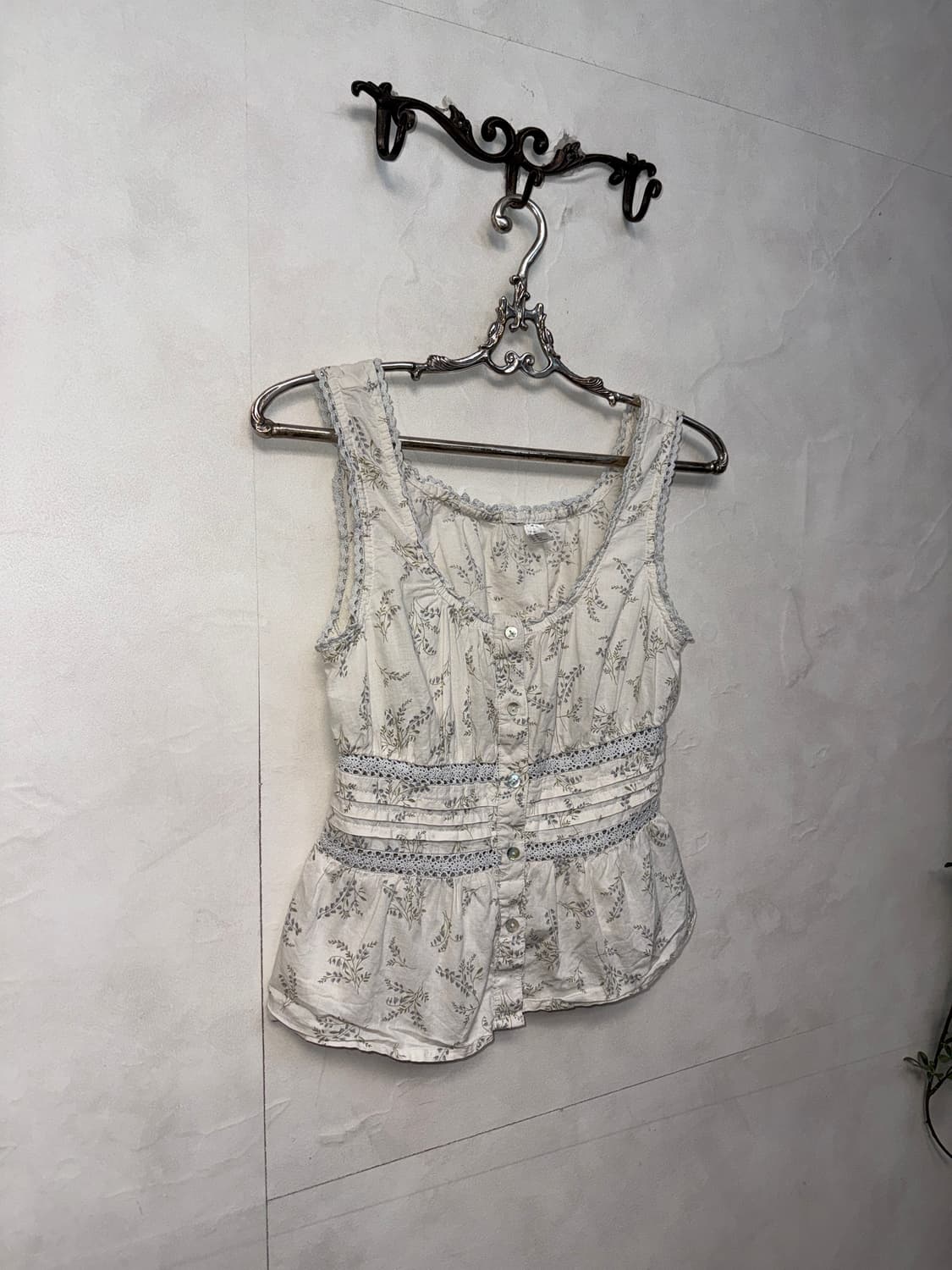 Ivory blue lace floral button sleeveless 상품이미지2