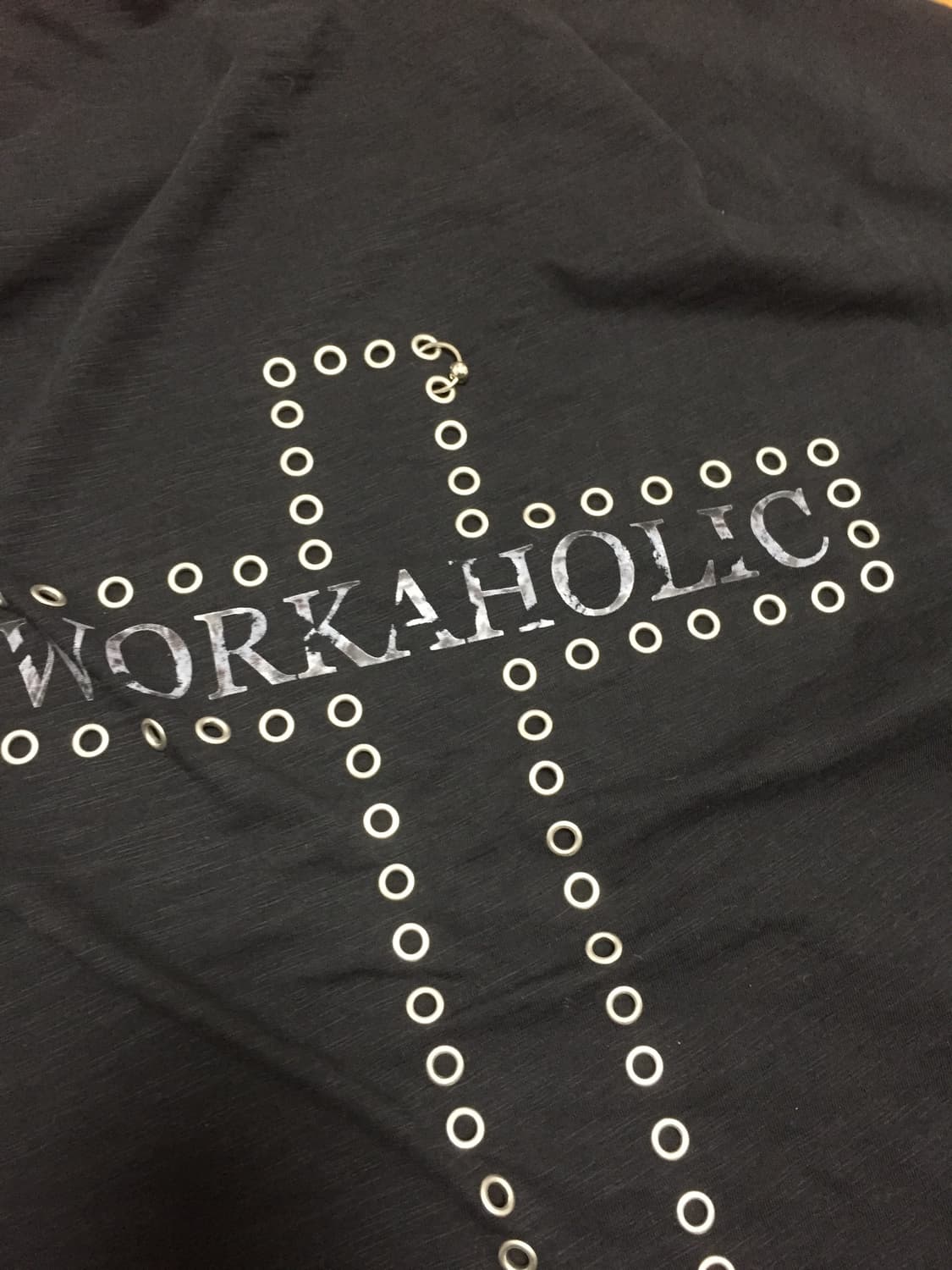 CROSS PIERCING BATWING TEE in dark 상품이미지3