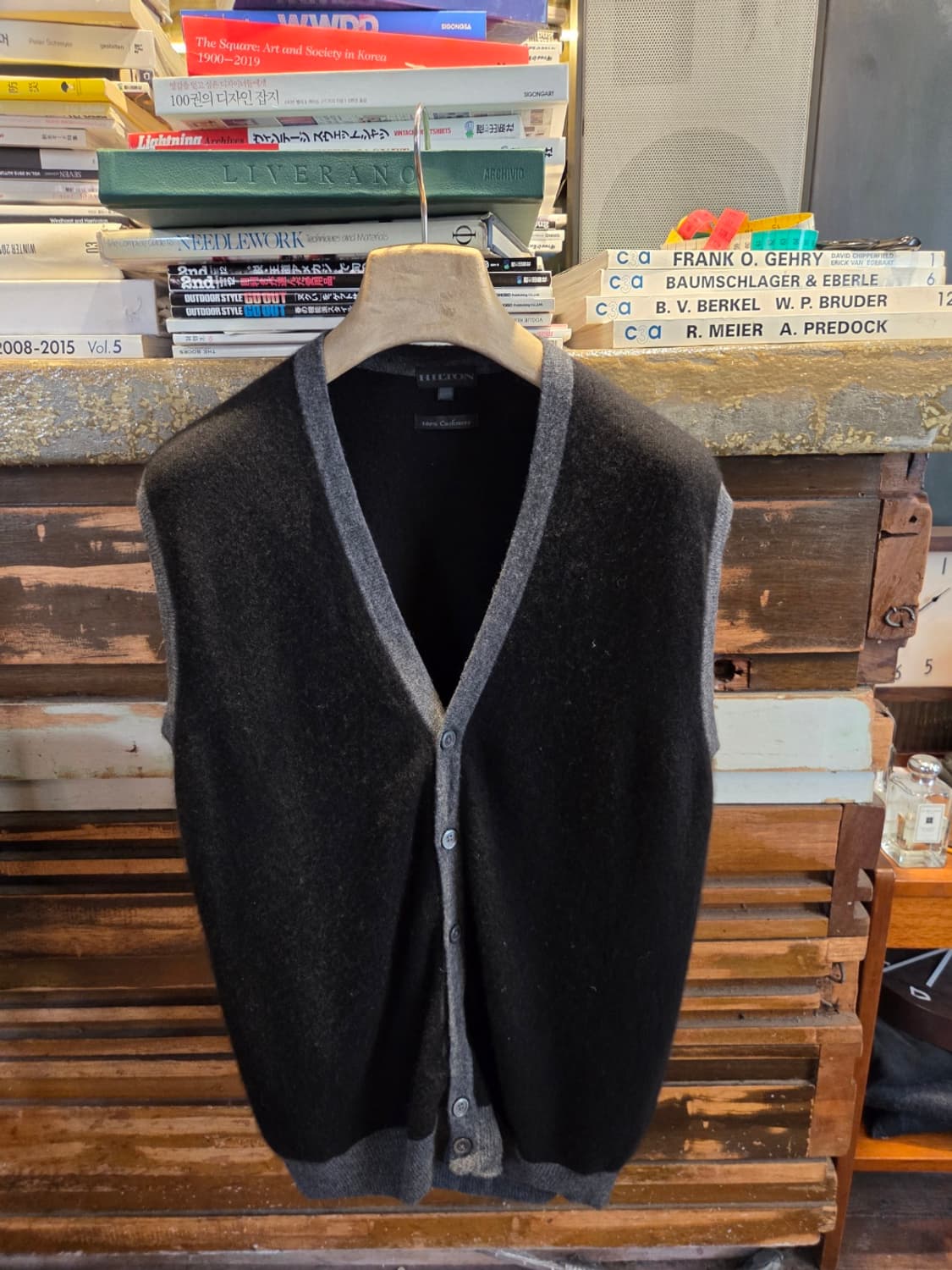 힐톤 캐시미어 베스트 상품이미지1