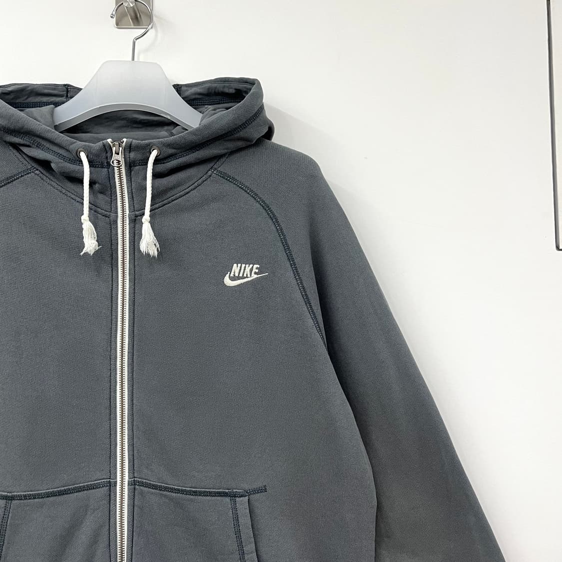 나이키 백로고 차콜 그레이 후드집업 상품이미지4