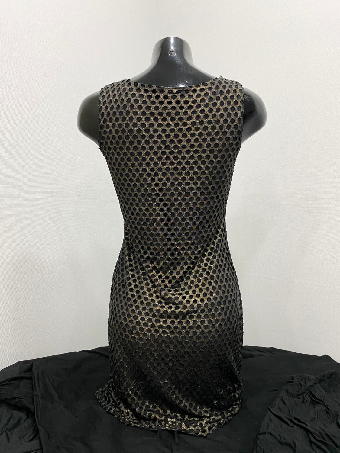 Metallic Gold Punched Dress 상품이미지4