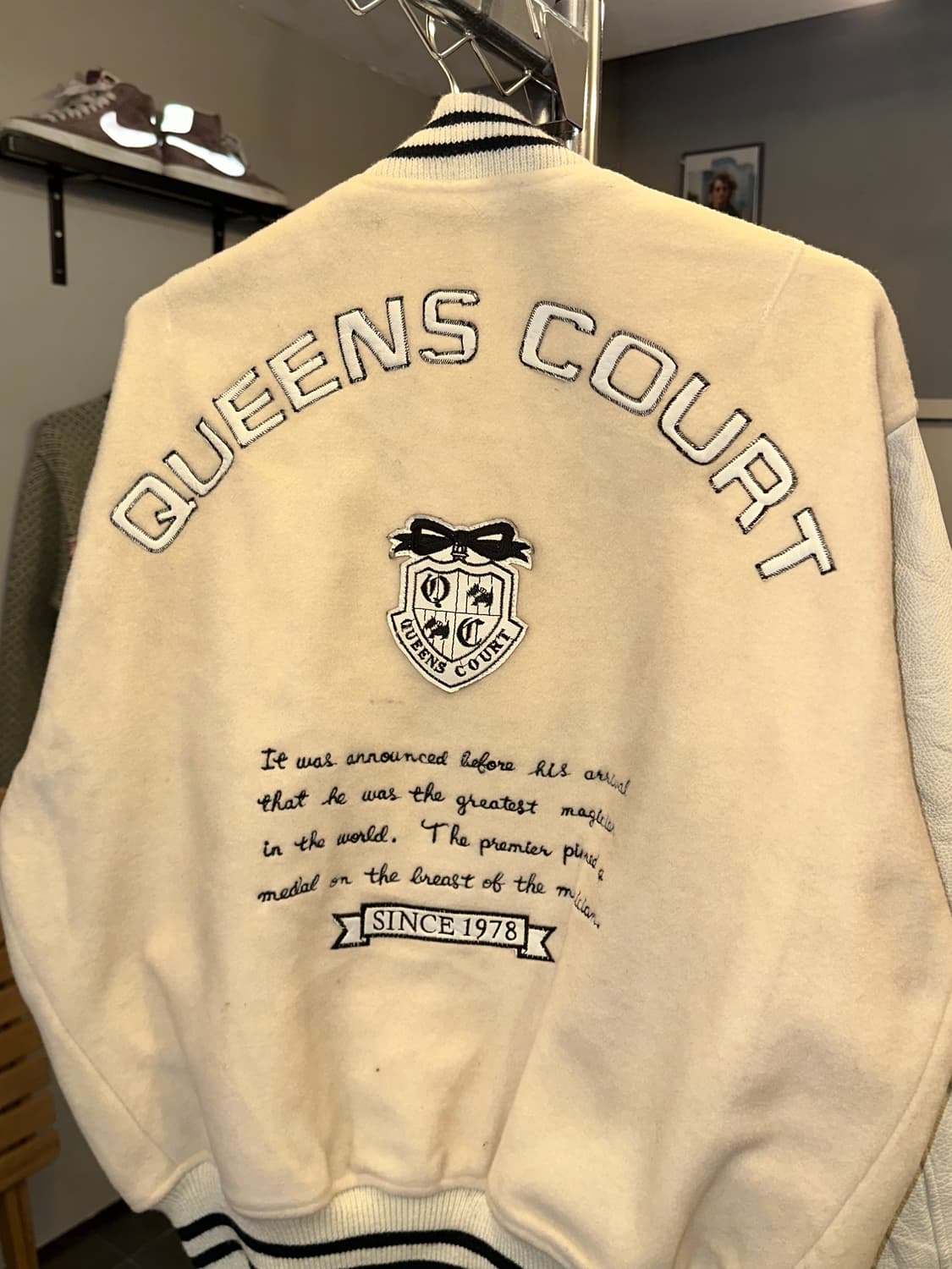 90’s Queens Court patch varsity jacket 상품이미지9
