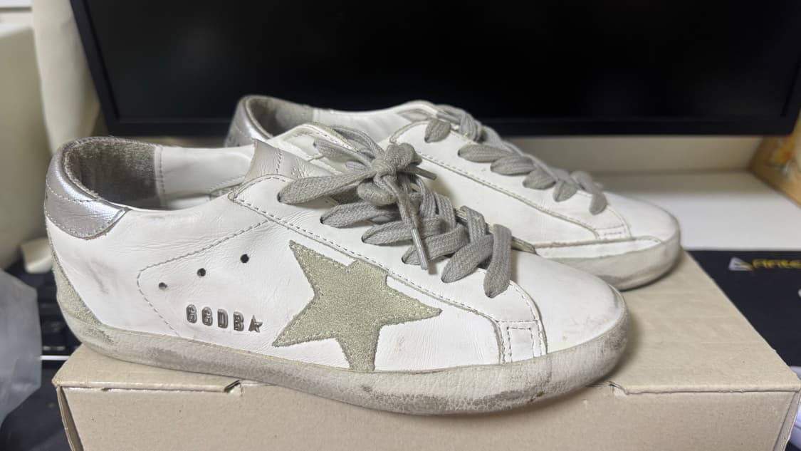 골든구스 슈퍼스타 화이트 실버탭 스니커즈 235 상품이미지3