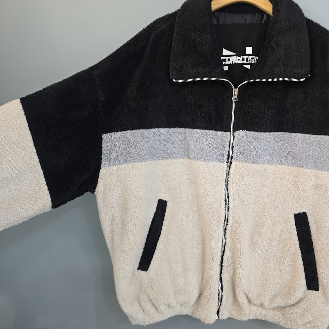 어텐션(ATTENTION) 배색 플리스 집업 자켓 FREE 상품이미지2