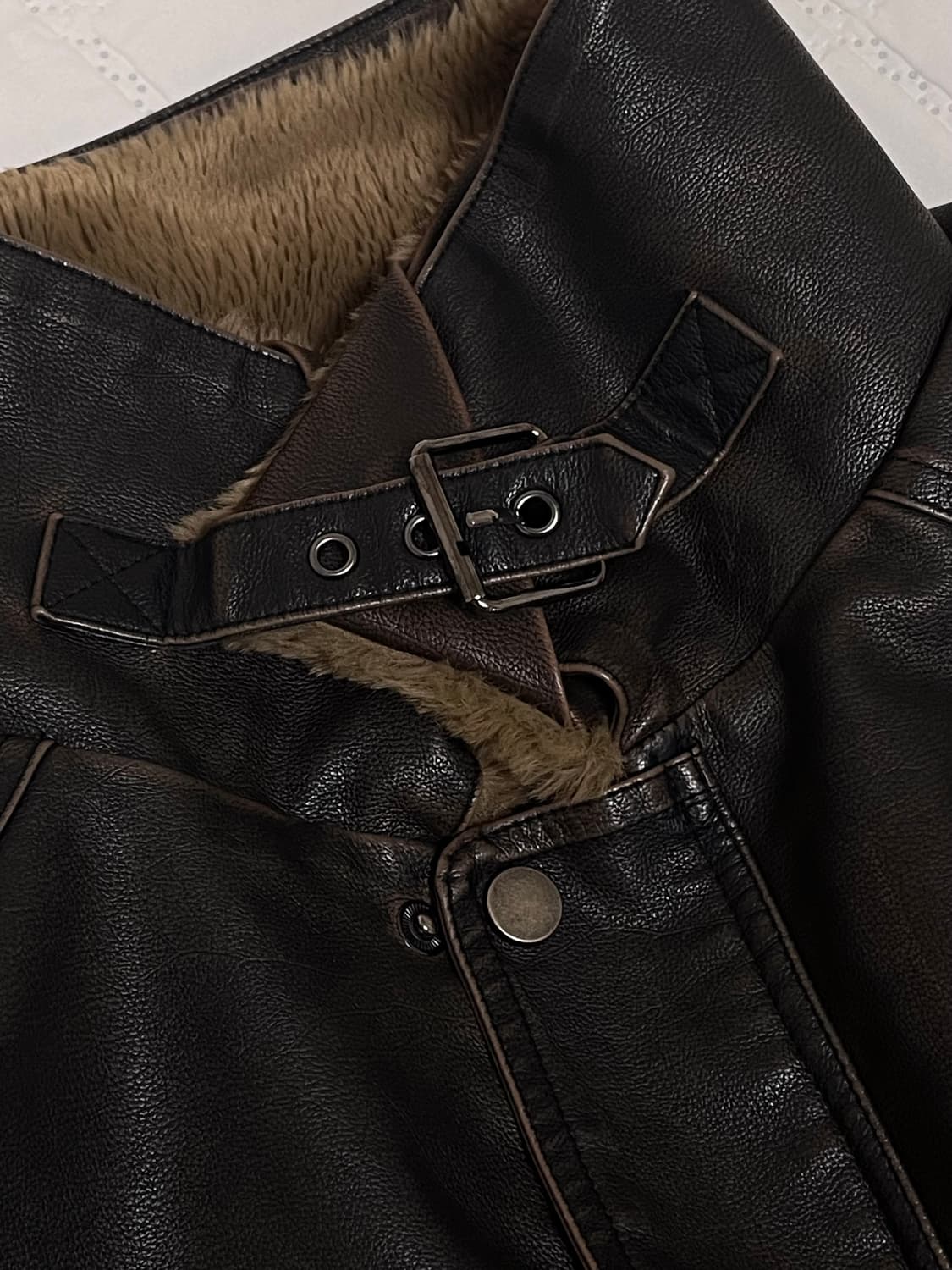 라우코하우스 라이닝 무스탕 자켓 딥브라운 상품이미지5