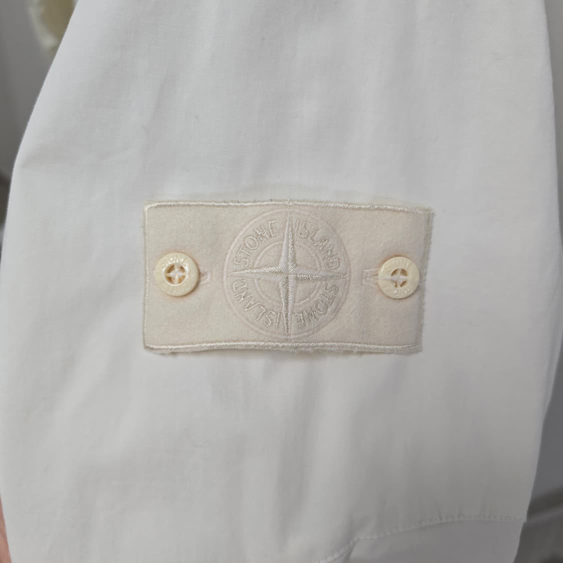 한정판 스톤아일랜드 고스트피스 와펜 오버셔츠 자켓 L사이즈 100 판매 상품이미지2