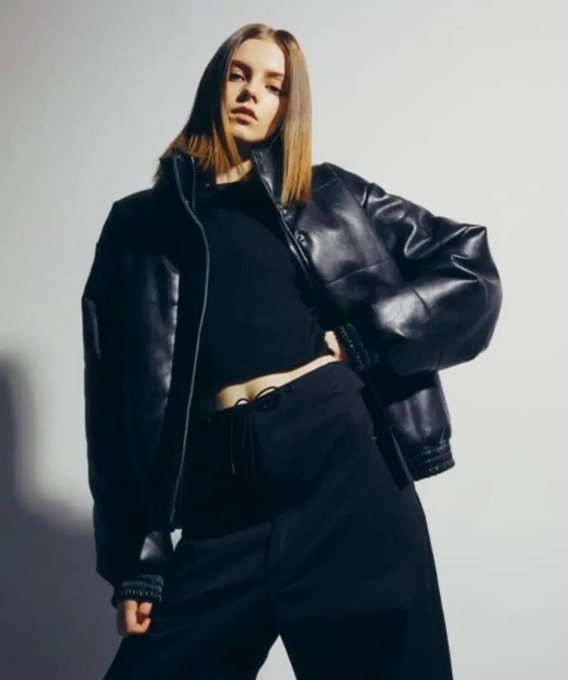 공홈품절 12.9>2.2) 레이디볼륨 560 레더 패딩 상품이미지1