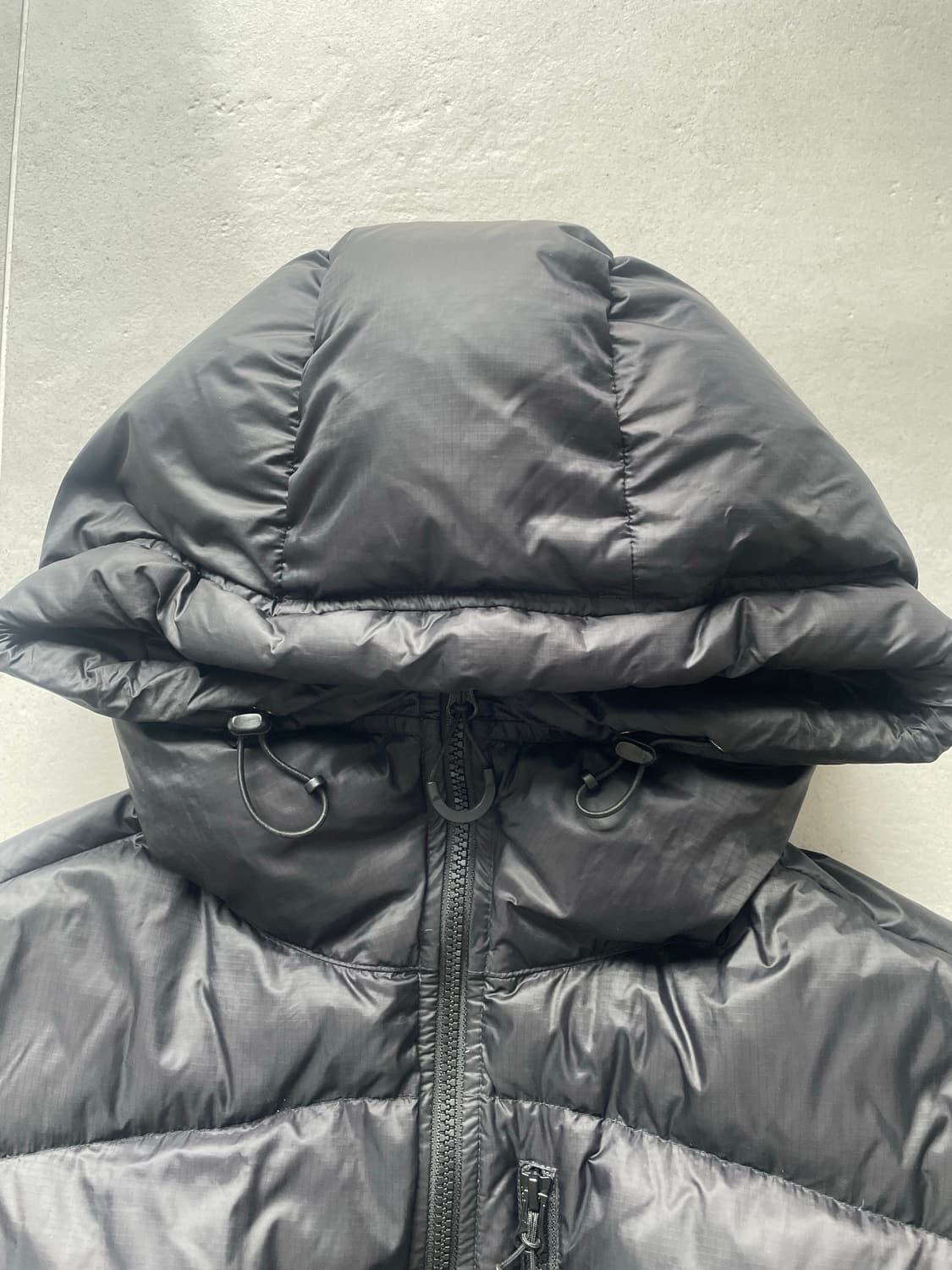 아웃스탠딩 폴라 구스다운 블랙 상품이미지2