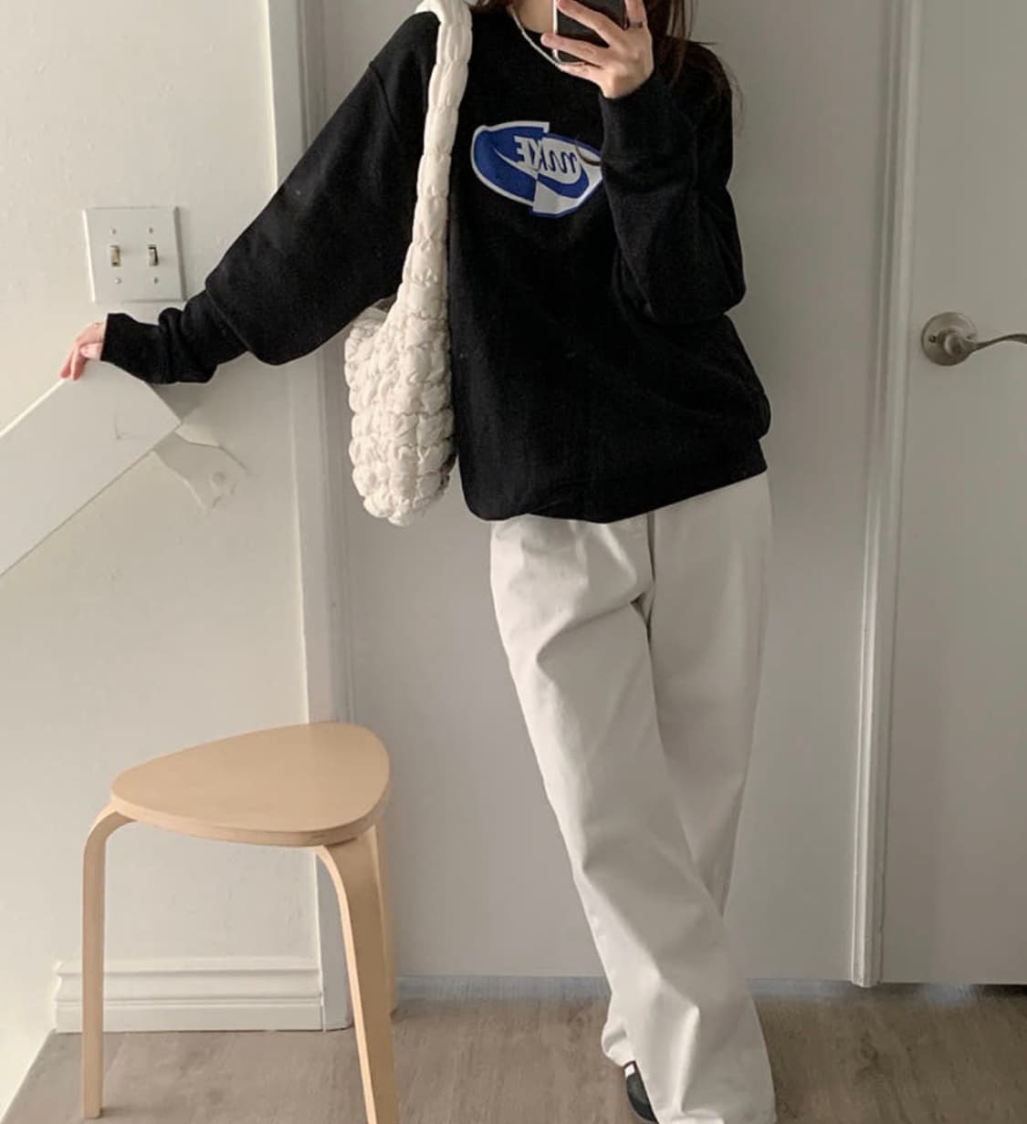 나이키 스플릿 로고 맨투맨 1회 착용 상품이미지4