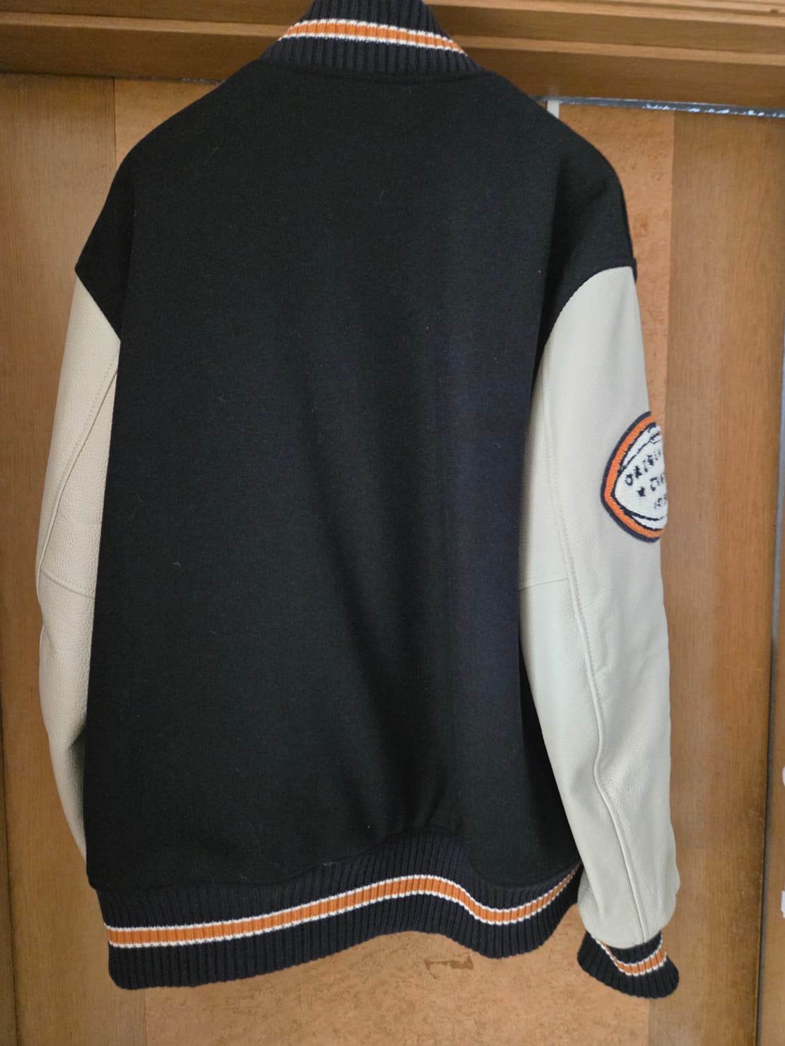 아웃스탠딩 바시티 자켓 L 판매 상품이미지3