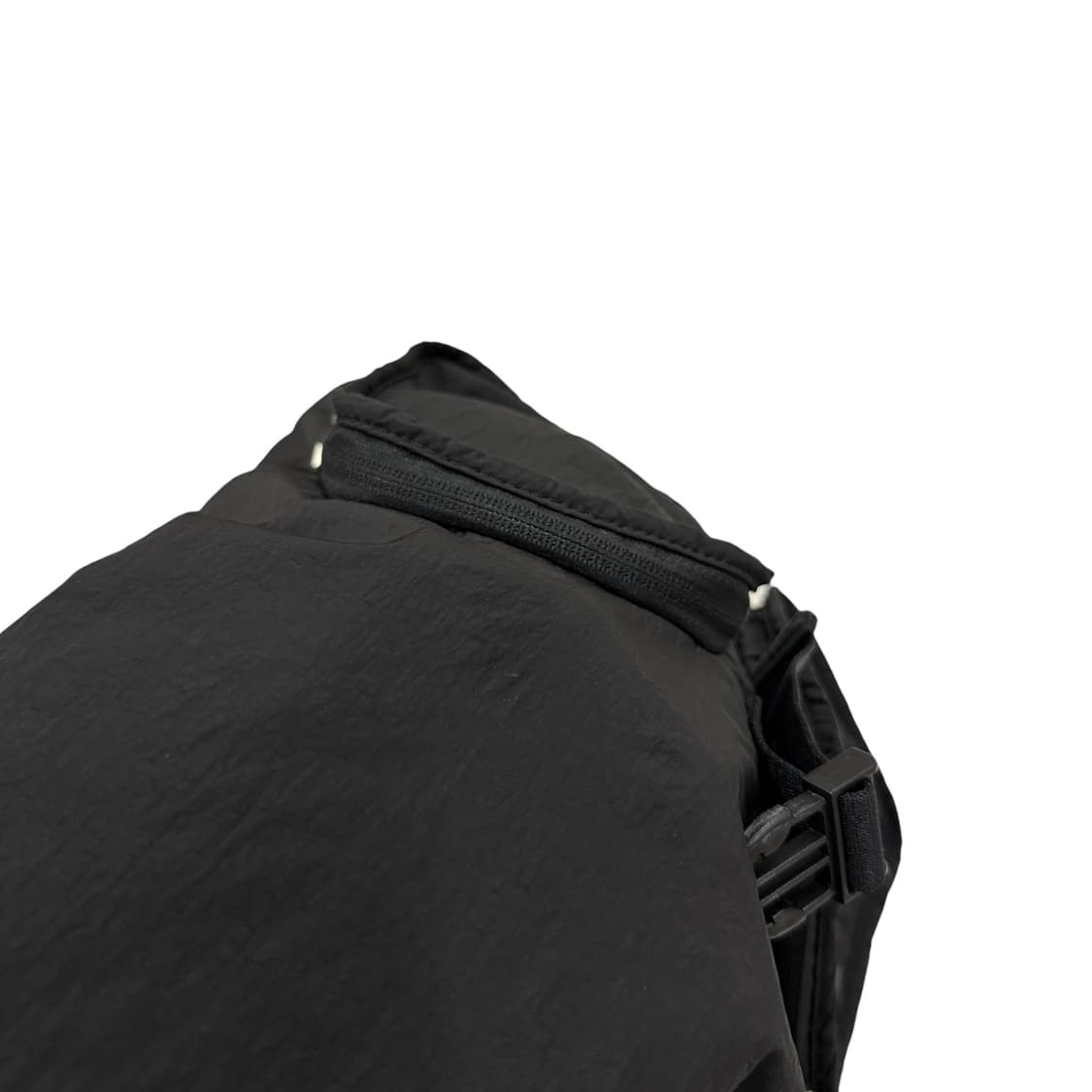 CK 캘빈클라인 나일론 복조리 포켓 모리걸 백팩 가방 블랙 상품이미지8