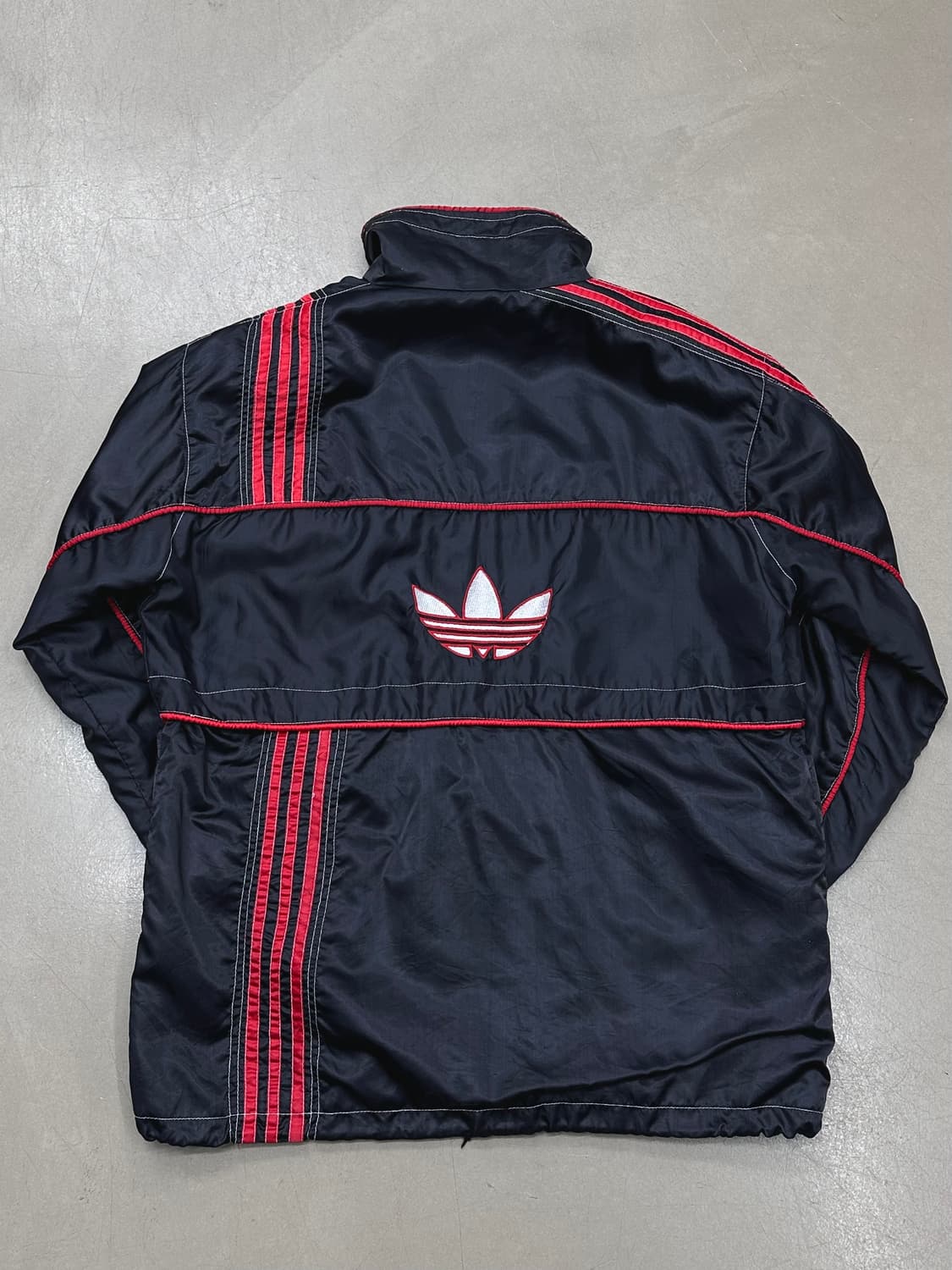 90s 아디다스 블랙 올드스쿨 레드 삼선 오버핏 상품이미지4