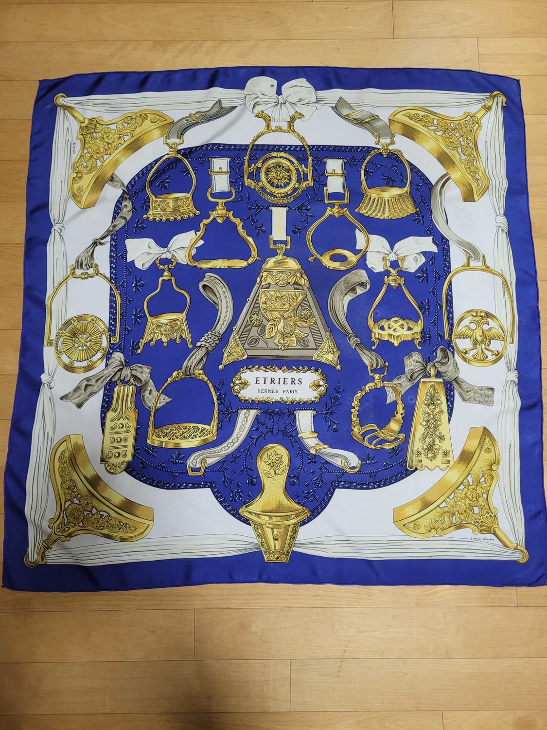 정품 에르메스 까레 실크 스카프 상품이미지2