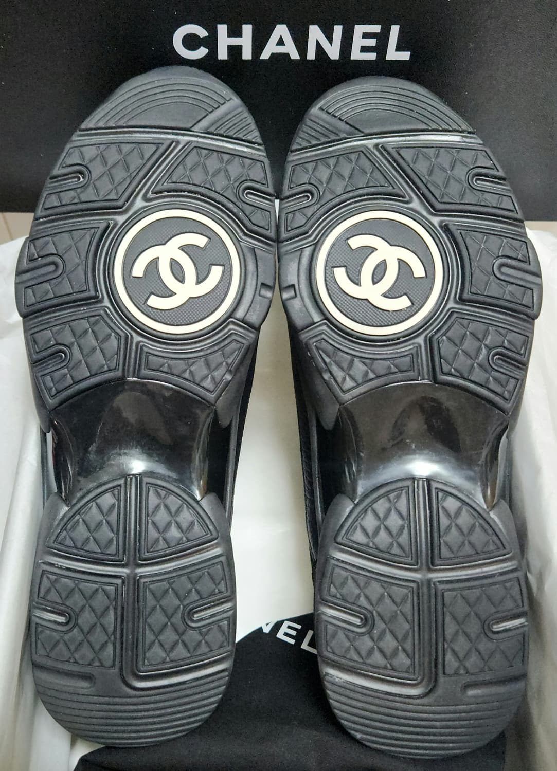 [정품] 샤넬 스니커즈 운동화 CC로고 메쉬 테니스카프스킨40(남여공용) 상품이미지7