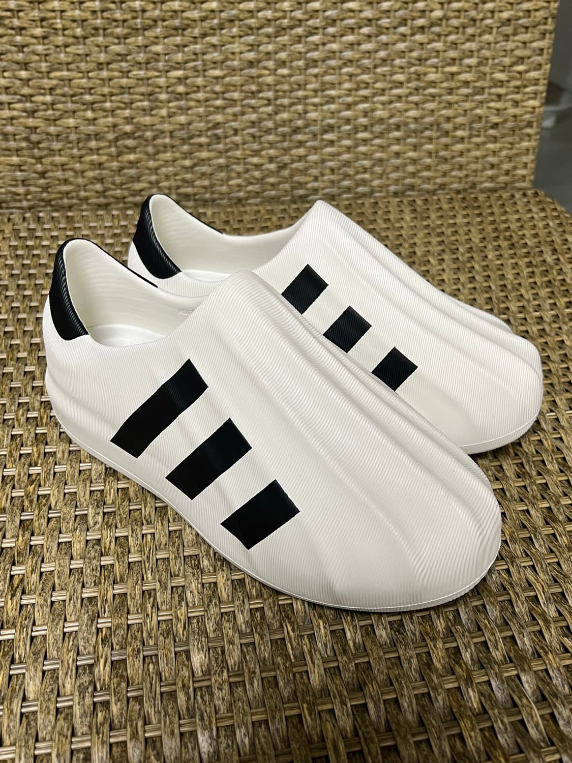 아디폼 슈퍼스타 화이트 HQ8750 상품이미지1