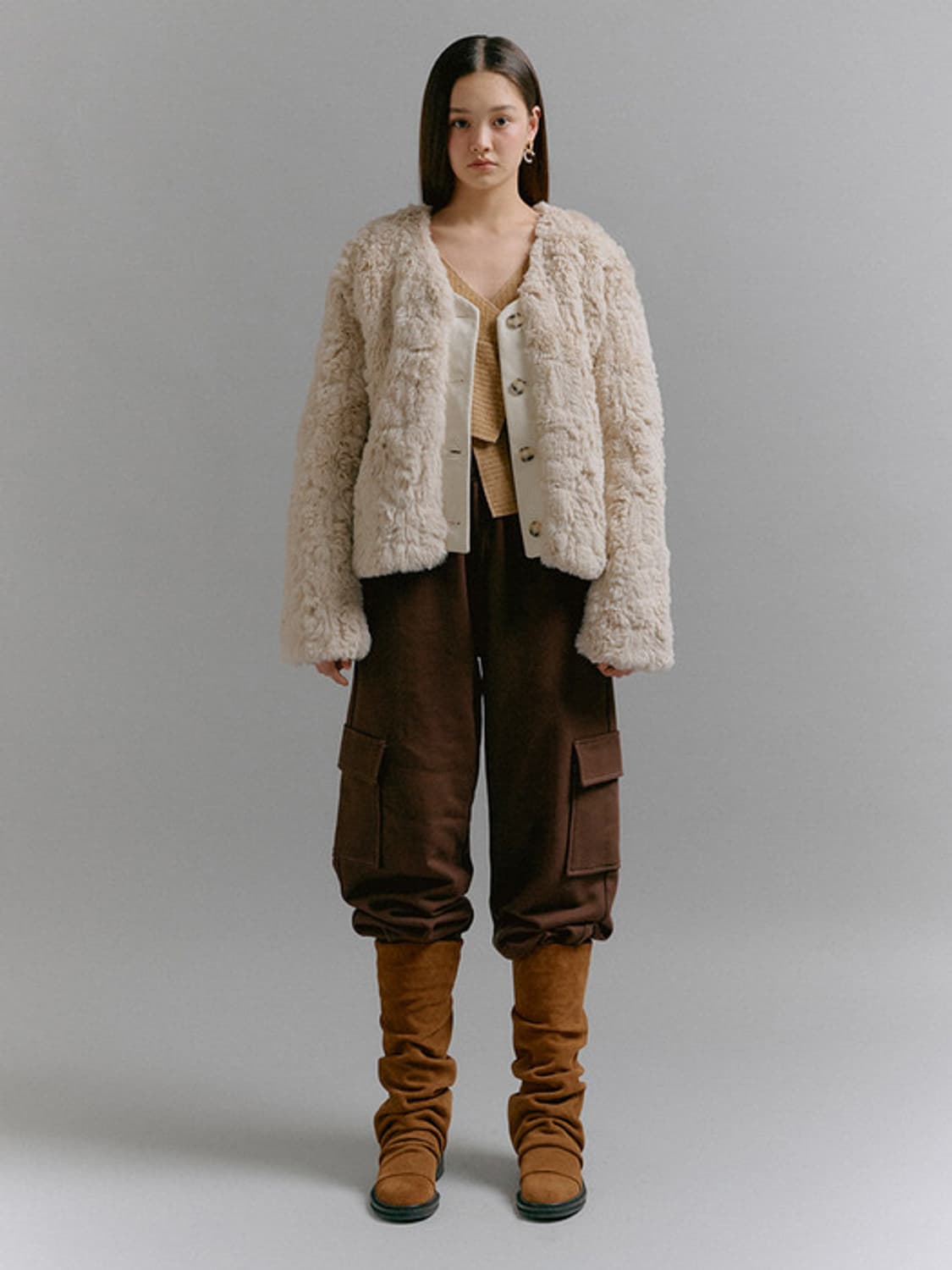 소프트서울 레더 믹스 퍼 자켓 아이보리 상품이미지2