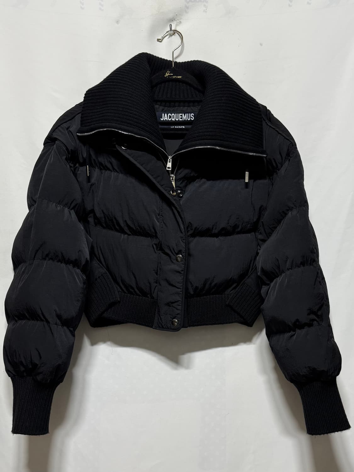 36 자크뮈스 두둔 카라코 크롭 패딩 상품이미지1