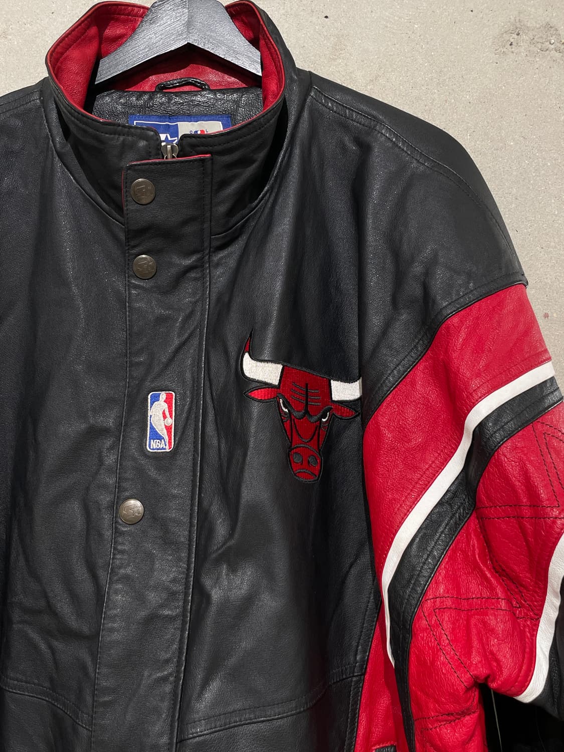 스타터 x 시카고 불스 90’s NBA 레더 자켓 상품이미지4
