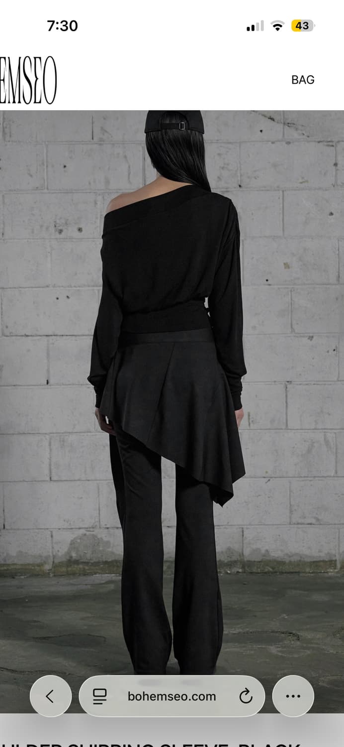 보헤미안서울 SHOULDER SHIRRING SLEEVE, BLACK 상품이미지5