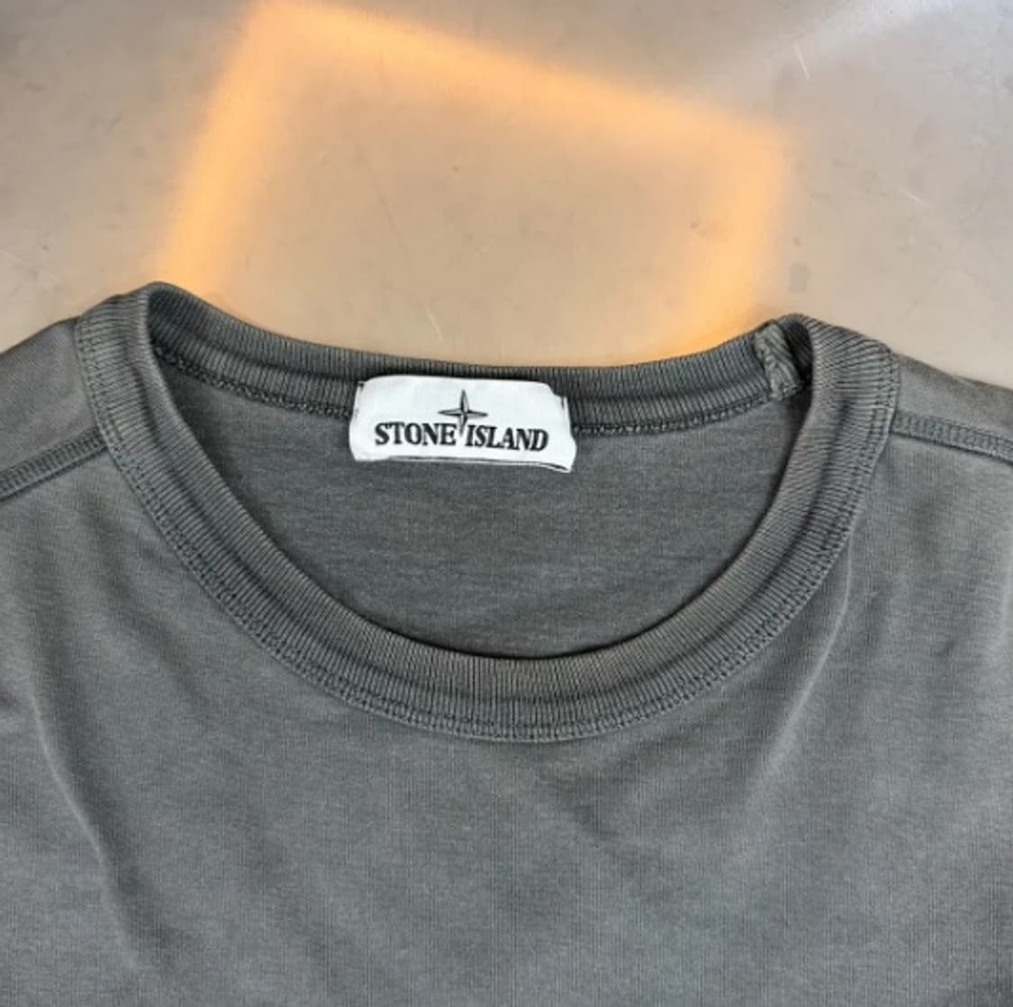 [정품] 스톤아일랜드 차콜 그레이 롱슬리브 XL 상품이미지3
