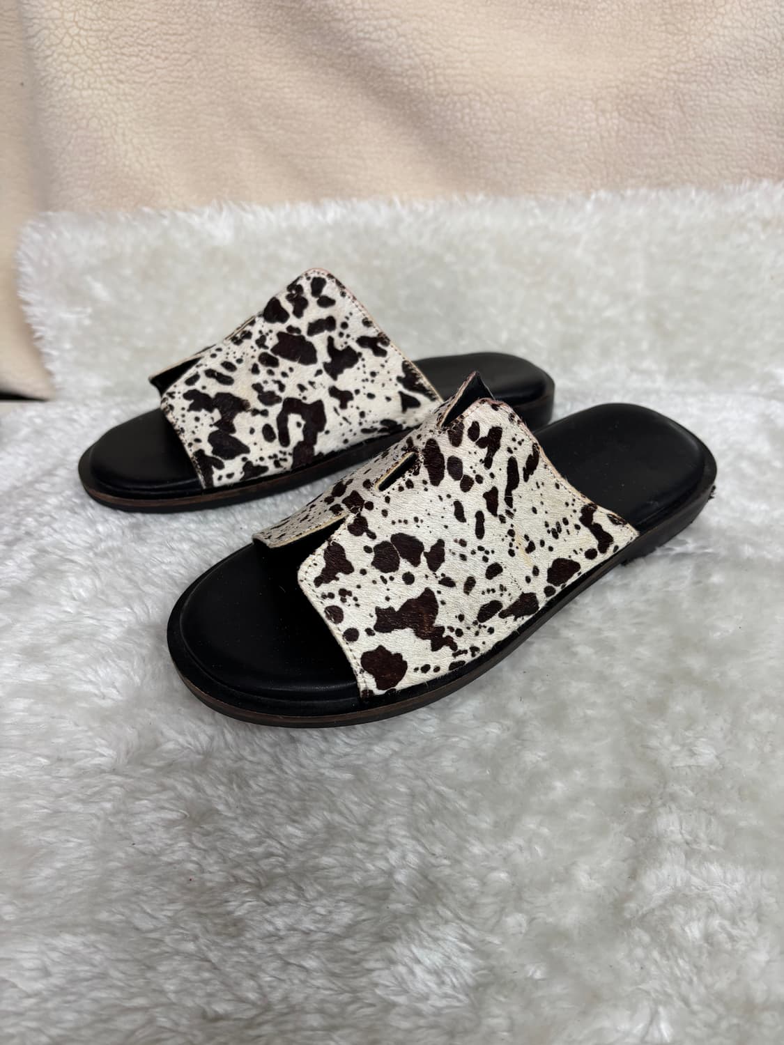 마뗑킴(Matin Kim)송치 슬라이드 샌들 인 드롭 페인트 슬리퍼 상품이미지2