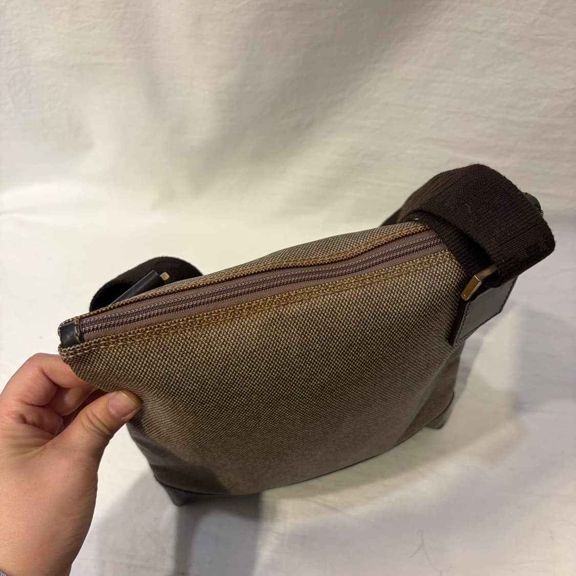 페라가모 자가드 크로스백 가방 상품이미지5