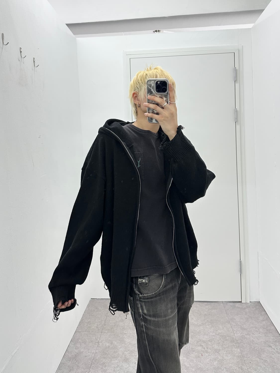 Distressed cut line 2 way full zip hoodi 상품이미지2