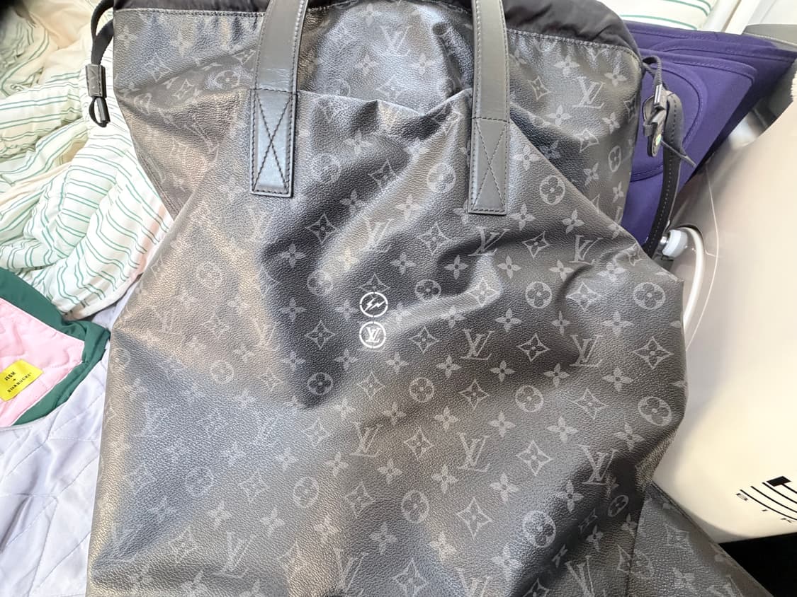 루이비통 프라그먼트 한정판 토드백  상품이미지2