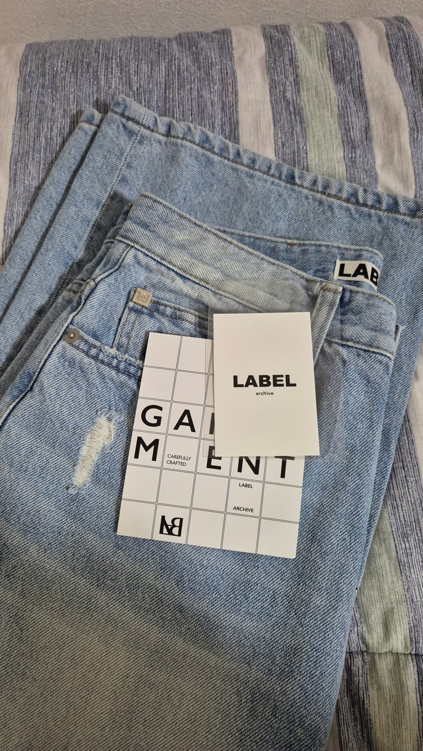 라벨아카이브 마리암 디스트레스드 와이드핏진 라이트블루워시드 3사이즈 상품이미지1