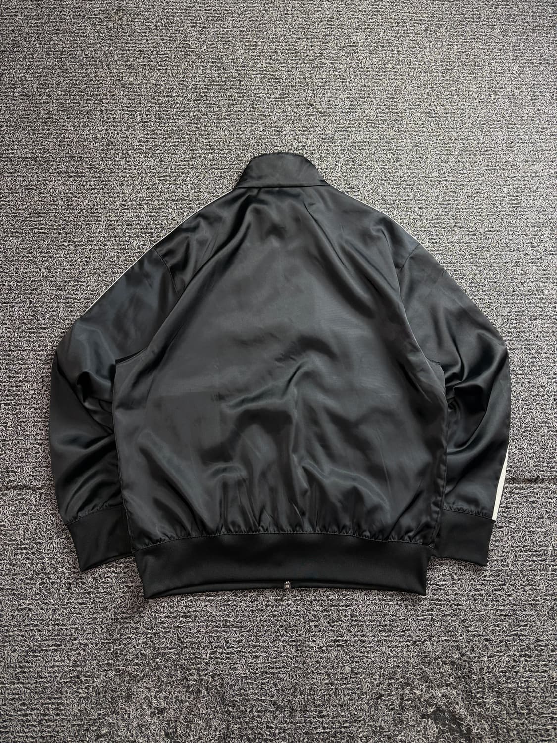 아디다스 신형 박시핏 사틴 트랙탑 져지 블랙 2902 상품이미지5