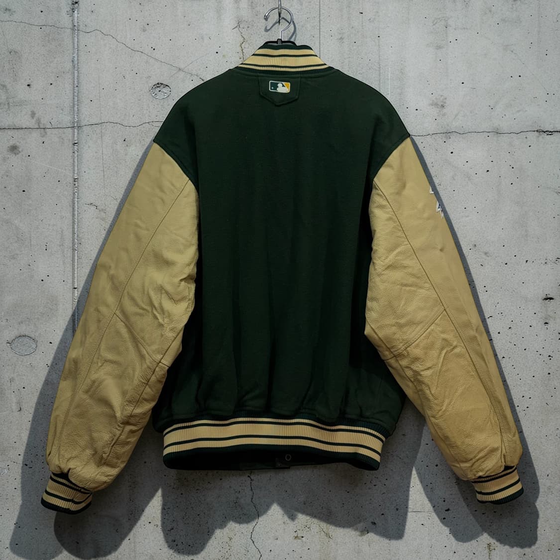 Majestic Oakland A’s Varsity  상품이미지5