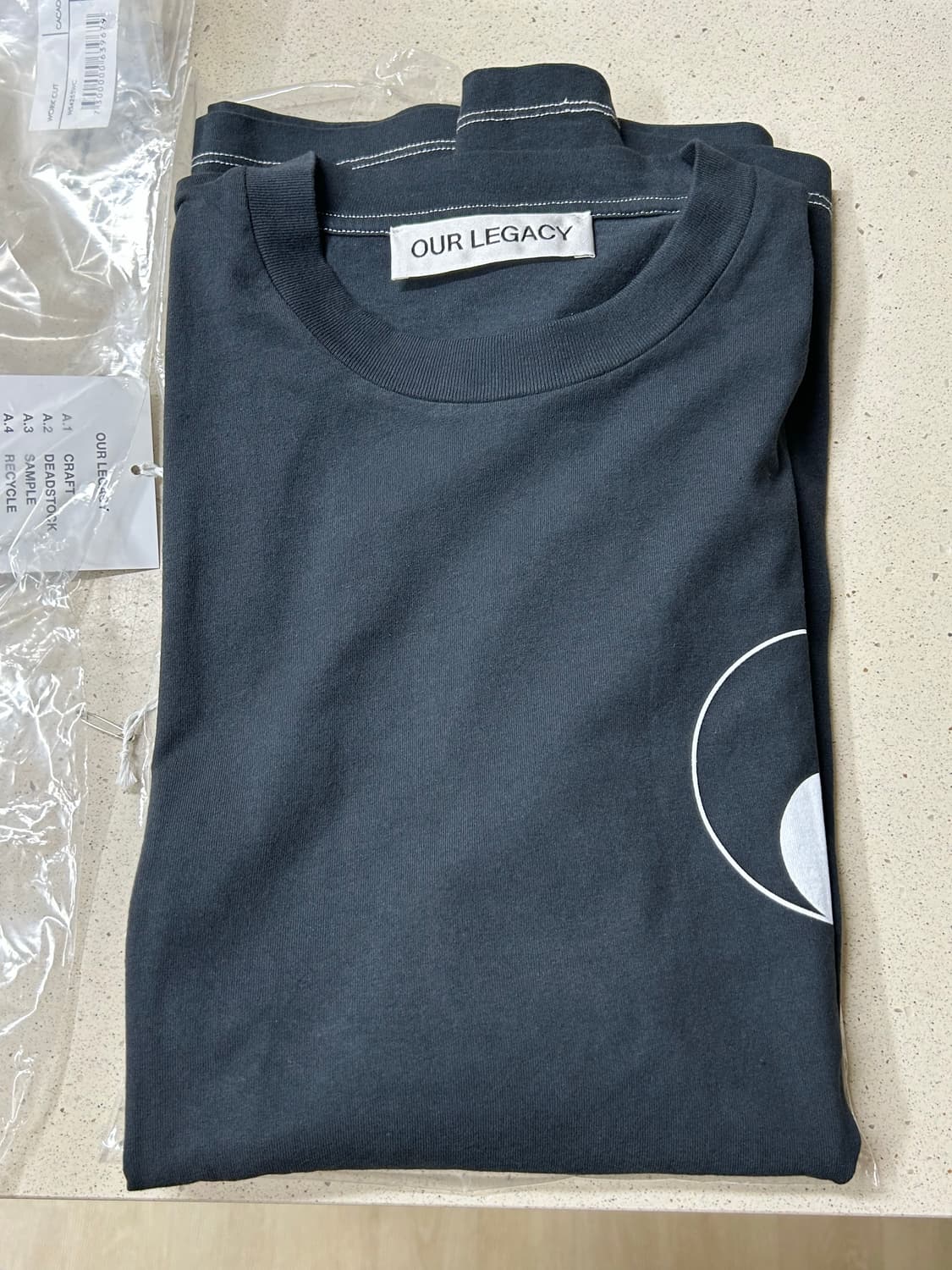 아워레가시 워크샵 음양 반팔티 상품이미지3