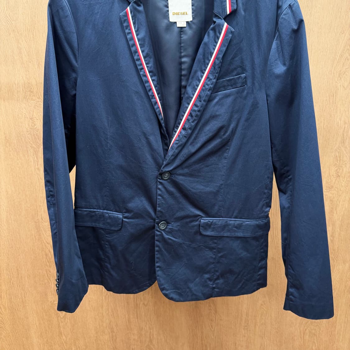 디젤 싱글 자켓 라펠 라인 레드 화이트 스트라이프 트림 디테일 네이비 상품이미지5