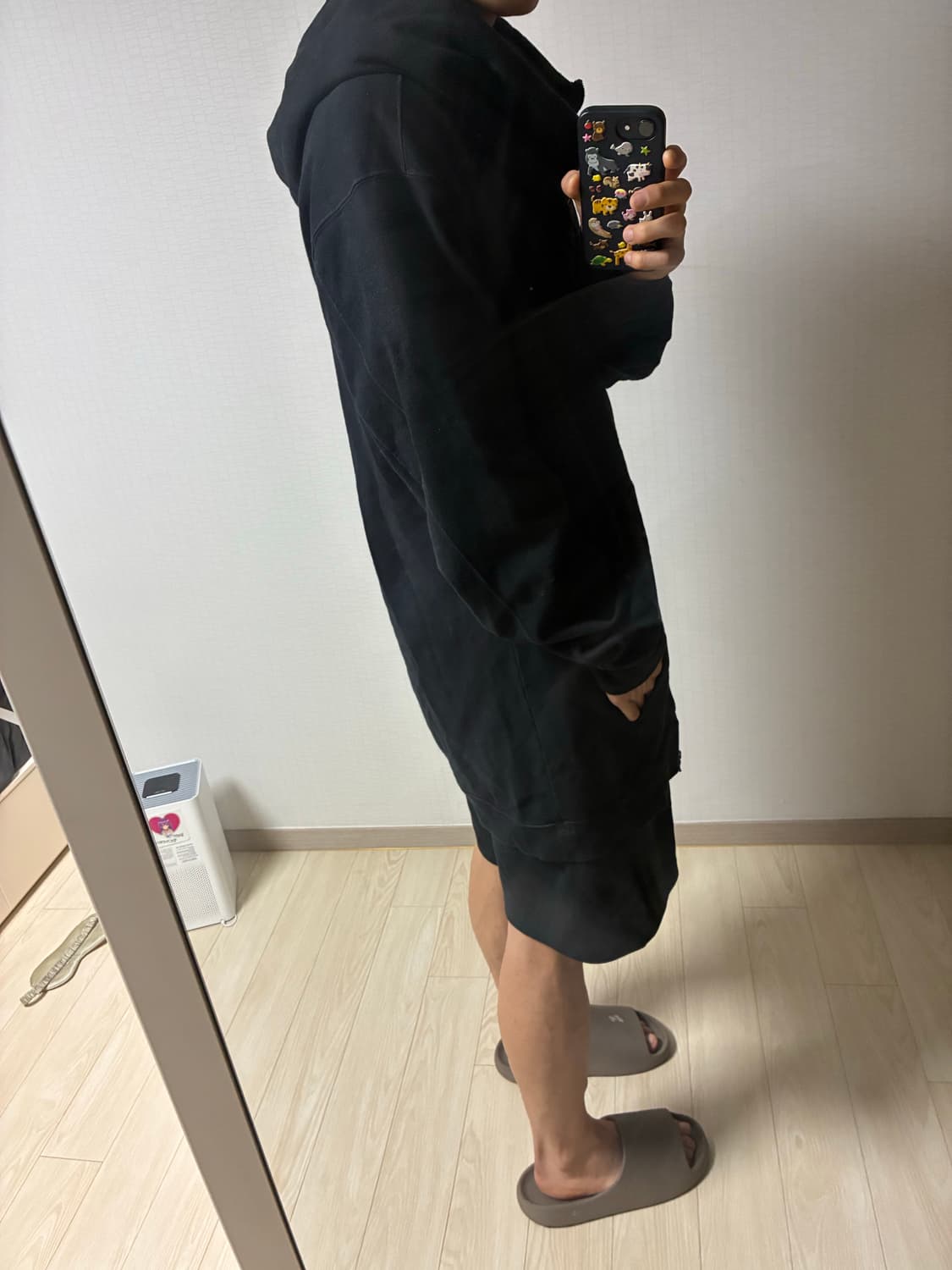 율리우스 20fw 사선 코팅 롱 후드집업 3 상품이미지3